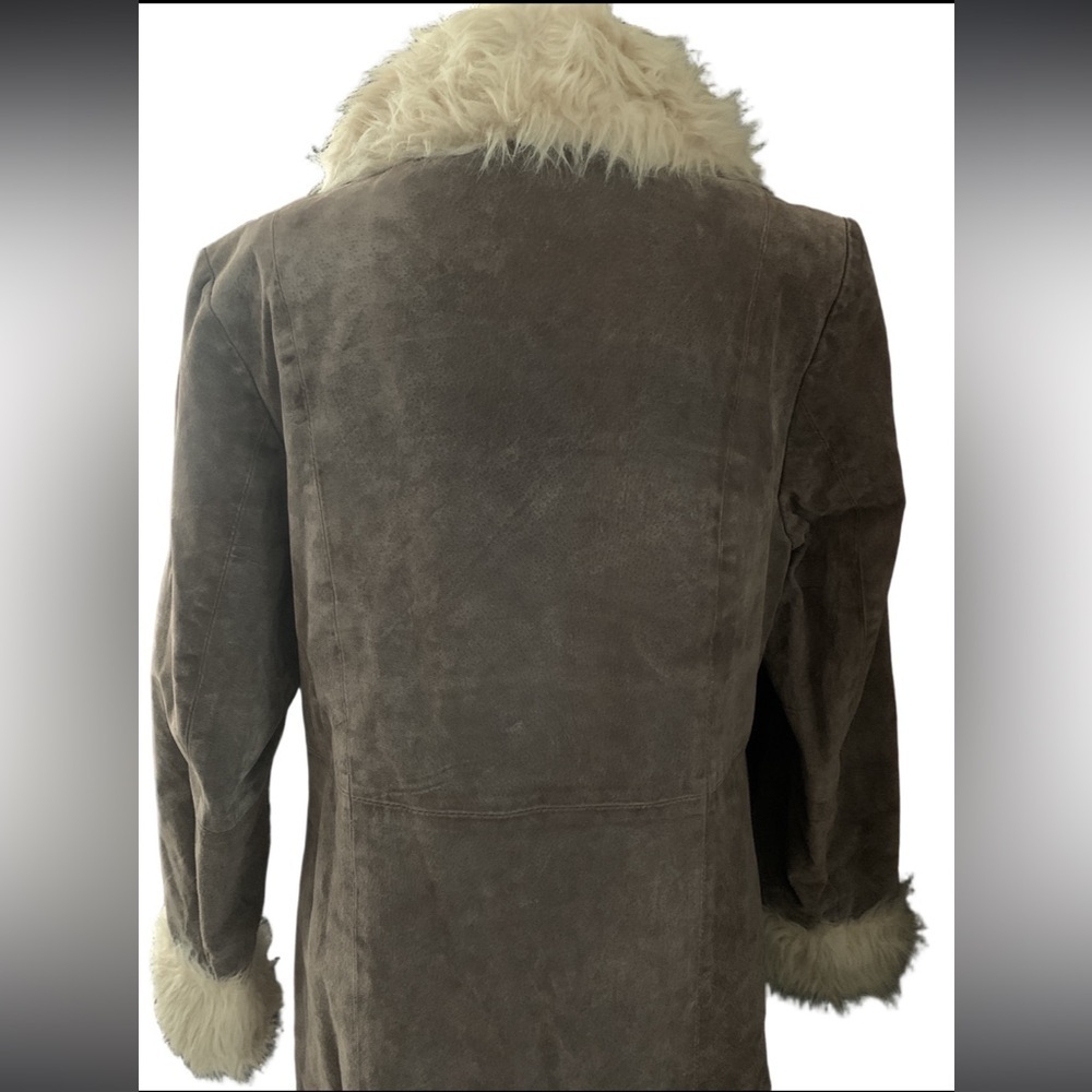 Wilsons Leather Maxima Penny Lane Brown Suede Coat with Faux Fur Trim - Picture 6 of 12